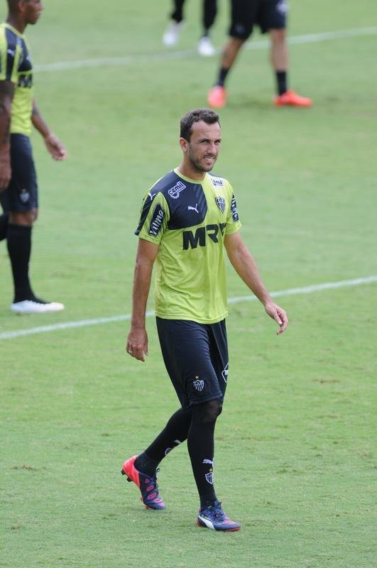 Atacante Thiago Ribeiro