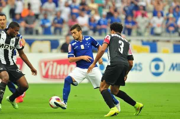 Imagens exclusivas do clssico entre Cruzeiro e Atltico, no Mineiro, pela semifinal do Campeonato Mineiro