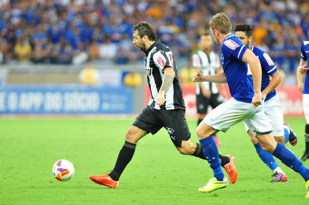 Imagens exclusivas do clssico deste domingo, no Mineiro; gol do atleticano Pratto