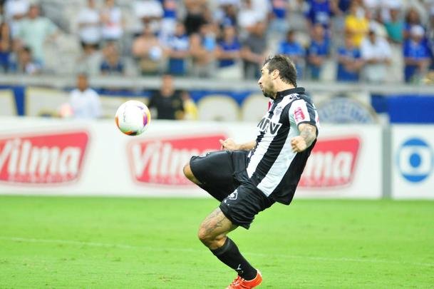 Imagens exclusivas do clssico deste domingo, no Mineiro; gol do atleticano Pratto