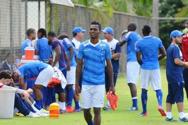 Fotos do ltimo treino do Cruzeiro antes da partida contra o Universitario, no Mineiro, pela fase de grupos da Copa Libertadores