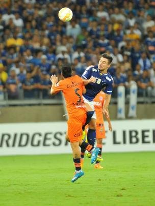 Fotos do segundo tempo do jogo entre Cruzeiro e Universitario, no Mineiro