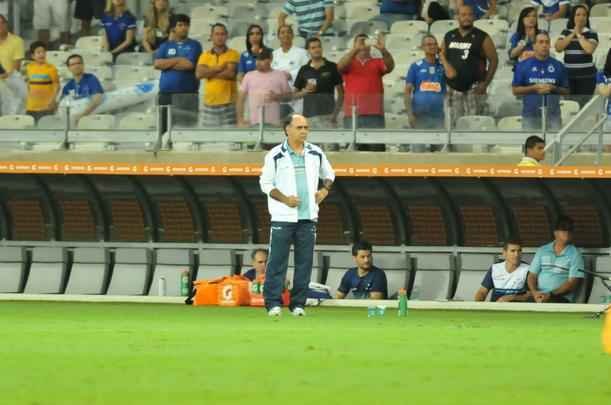 Fotos do segundo tempo do jogo entre Cruzeiro e Universitario, no Mineiro