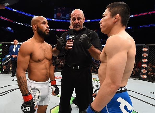 Demetrious Johnson vence Kyoji Horiguchi por finalizao, com armlock a apenas um segundo para fim da luta em Montreal, e mantm o cinturo dos moscas 