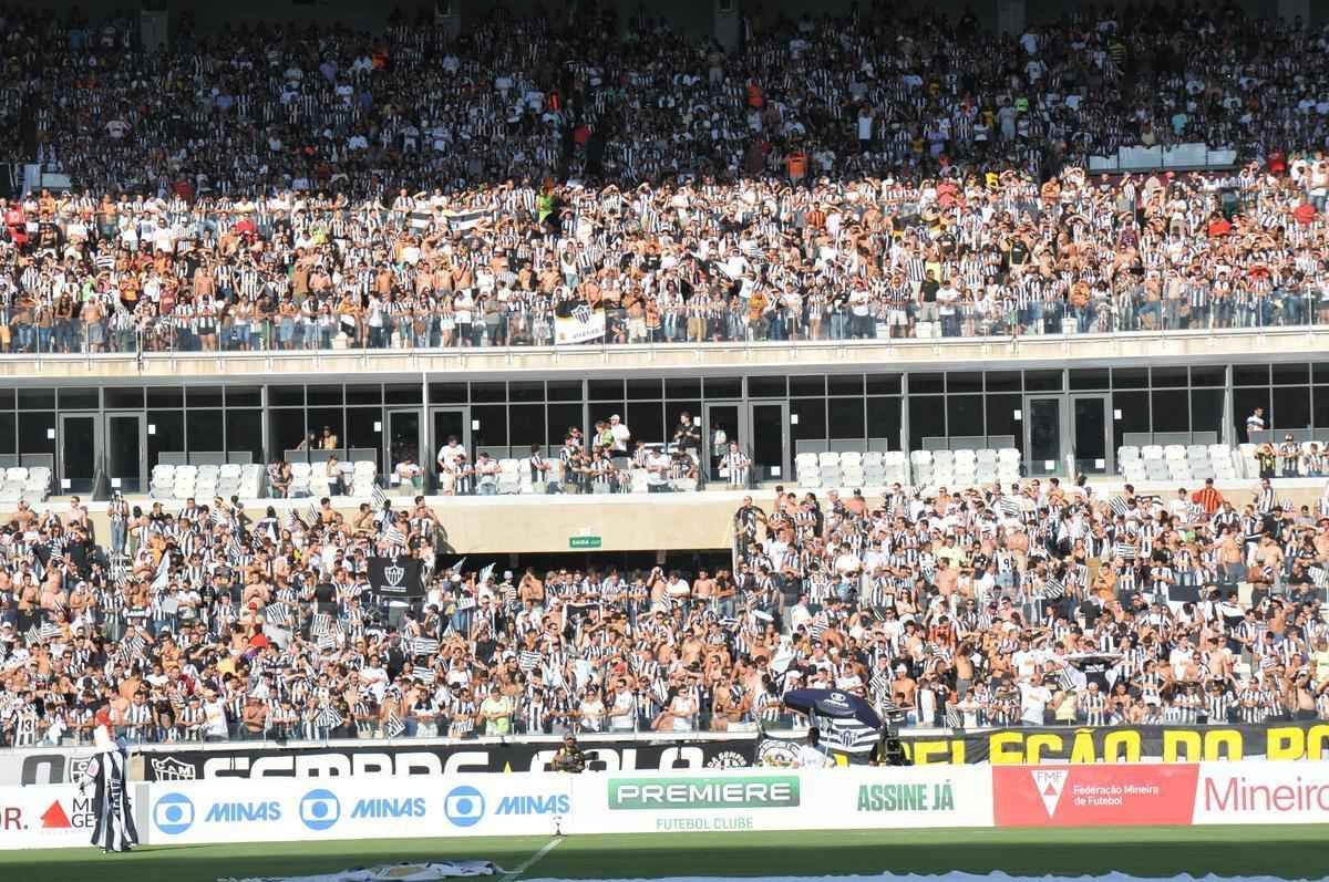 Imagens da torcida do Atltico na primeira partida da final do Mineiro, contra a Caldense, no Mineiro