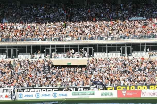 Imagens da torcida do Atltico na primeira partida da final do Mineiro, contra a Caldense, no Mineiro