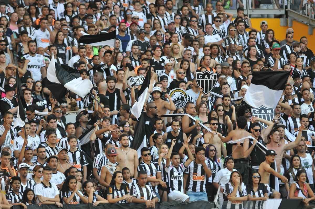 Imagens da torcida do Atltico na primeira partida da final do Mineiro, contra a Caldense, no Mineiro