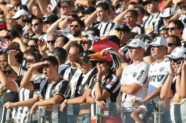 Imagens da torcida do Atltico na primeira partida da final do Mineiro, contra a Caldense, no Mineiro