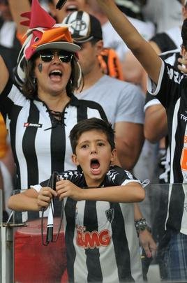 Imagens da torcida do Atltico na primeira partida da final do Mineiro, contra a Caldense