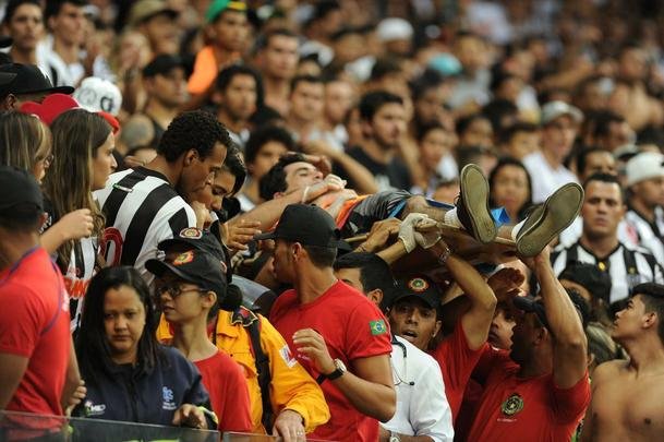 Imagens da torcida do Atltico na primeira partida da final do Mineiro, contra a Caldense