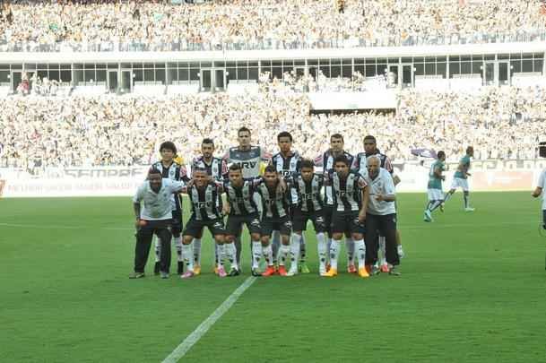 Imagens do primeiro tempo do jogo entre Atltico e Caldense, no Mineiro, pela final do Estadual