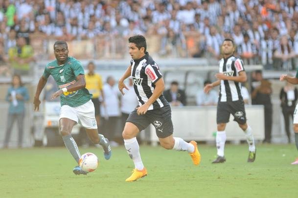 Imagens do primeiro tempo do jogo entre Atltico e Caldense, no Mineiro, pela final do Mineiro