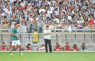 Imagens do primeiro tempo do jogo entre Atltico e Caldense, no Mineiro, pela final do Mineiro
