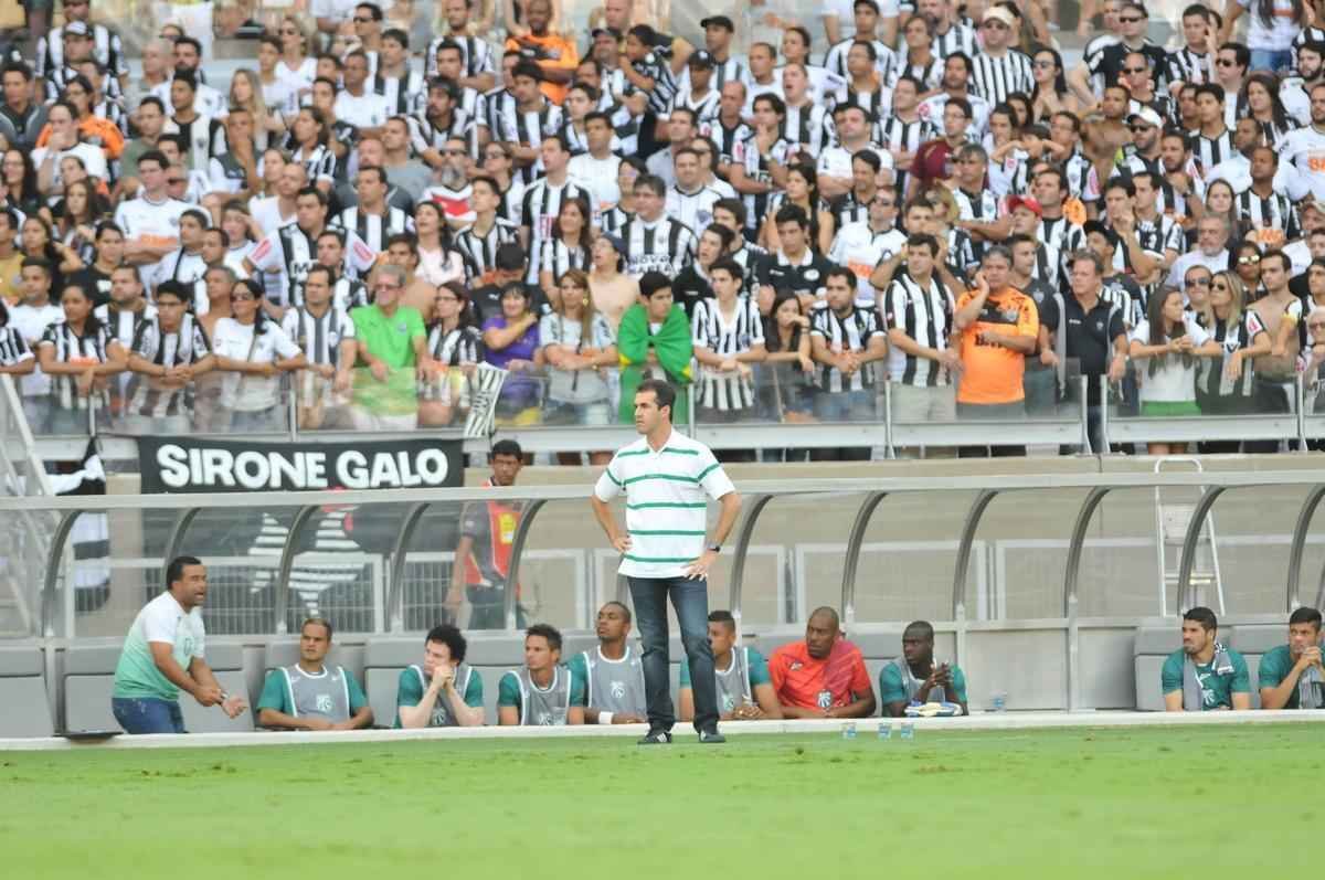 Imagens do primeiro tempo do jogo entre Atltico e Caldense, no Mineiro, pela final do Mineiro