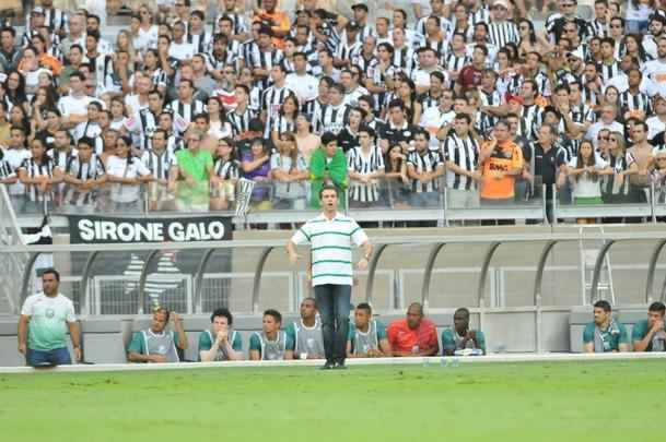 Imagens do primeiro tempo do jogo entre Atltico e Caldense, no Mineiro, pela final do Mineiro