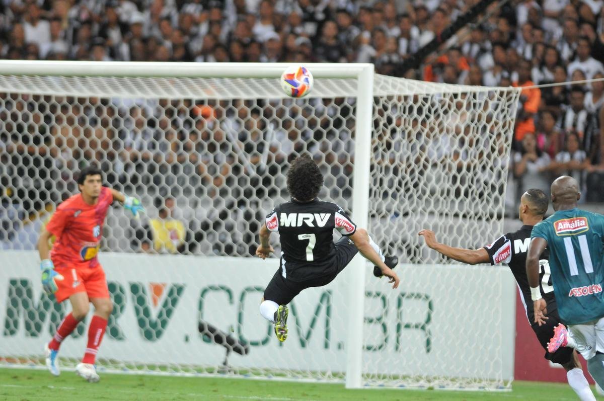Fotos do segundo tempo do jogo de ida da final do Mineiro, entre Atltico e Caldense