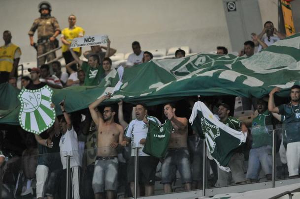 Torcedores e jogadores da Caldense comemoraram muito o empate no Mineirão pela final do Mineiro