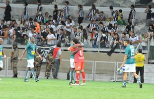 Torcedores e jogadores da Caldense comemoraram muito o empate no Mineiro pela final do Mineiro