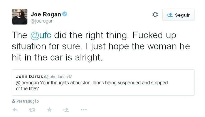 Joe Rogan, comentarista do UFC: 'O UFC fez a coisa certa. Com certeza, a situa��o � f.... Eu apenas espero que a mulher atingida pelo carro esteja bem'