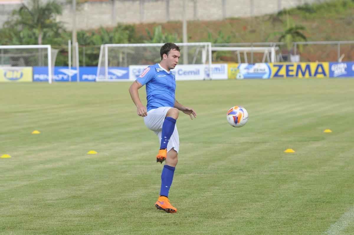 Willian Farias fez atividade  parte, ao lado de Damio, Cear e Marcus Vincius