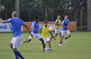 Imagens do treino do Cruzeiro na tarde desta quarta-feira, na Toca da Raposa II.