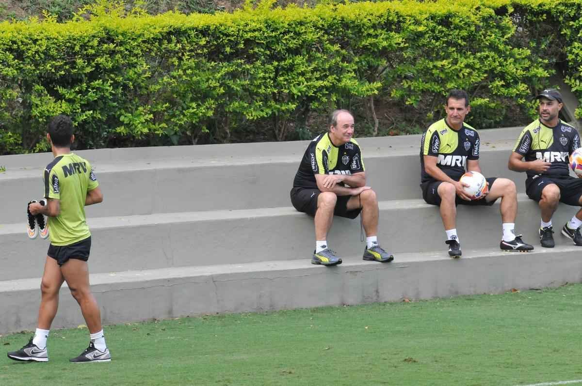Lateral-direito Marcos Rocha segue em tratamento na Cidade do Galo