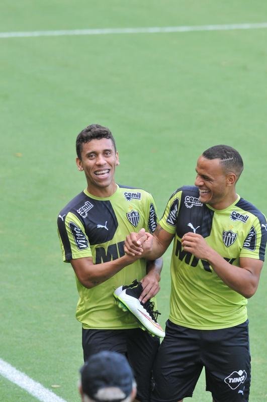 Lateral-direito Marcos Rocha segue em tratamento na Cidade do Galo