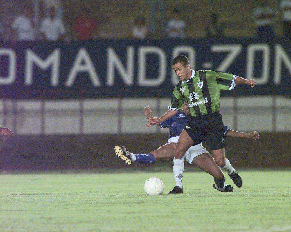 O Amrica foi campeo da Copa Sul-Minas de 2000 aps vencer o Cruzeiro na deciso