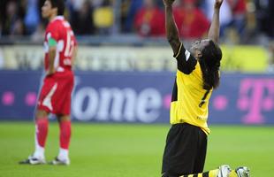 Tinga jogou 154 partidas pelo Borussia, marcou 31 gols e conquistou uma Supercopa da Alemanha de 2008
