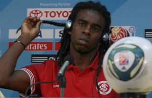 Em duas passagens pelo Inter, Tinga conquistou trs Gachos, duas Libertadores (2006 e 2010) e uma Recopa (2011). No Colorado, disputou 160 jogos e marcou 20 gols.