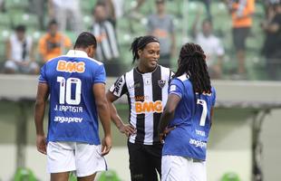 Na luta contra o racismo, Tinga tambm recebeu apoio de amigos, como Ronaldinho, e da torcida do Atltico
