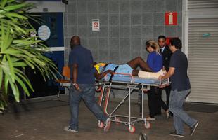 Outro episdio marcante da passagem de Tinga pelo Cruzeiro foi a fratura na perna direita em agosto de 2014, durante um treino.