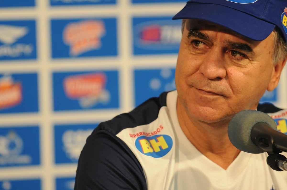 Jogadores do Cruzeiro no tiveram folga no feriado e treinaro tambm no fim de semana