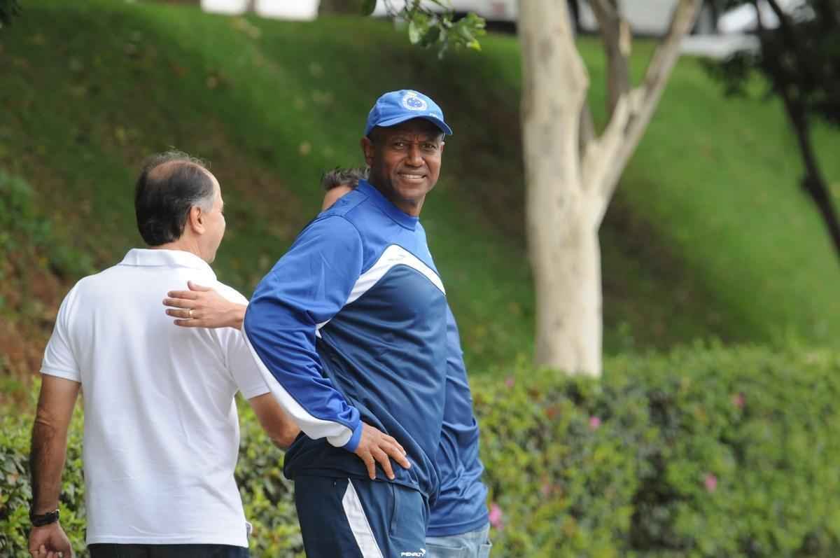 Jogadores do Cruzeiro no tiveram folga no feriado e treinaro tambm no fim de semana