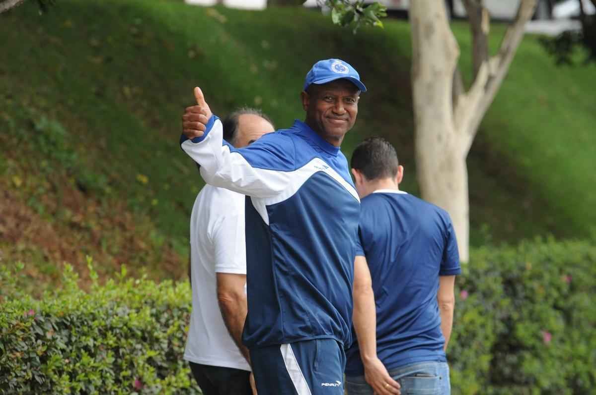 Jogadores do Cruzeiro no tiveram folga no feriado e treinaro tambm no fim de semana