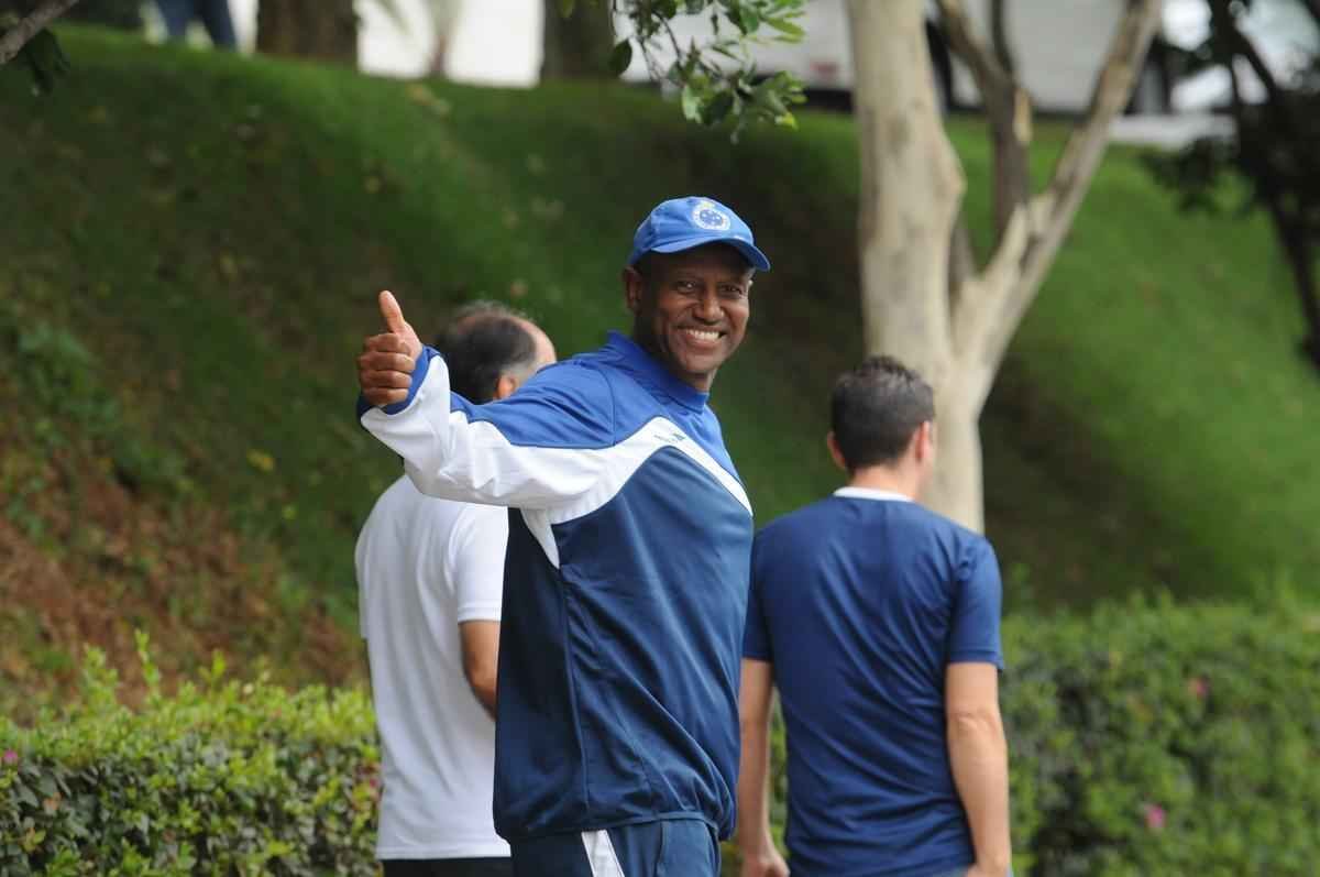 Jogadores do Cruzeiro no tiveram folga no feriado e treinaro tambm no fim de semana