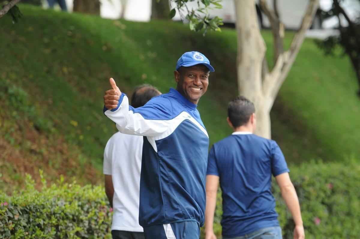 Jogadores do Cruzeiro no tiveram folga no feriado e treinaro tambm no fim de semana