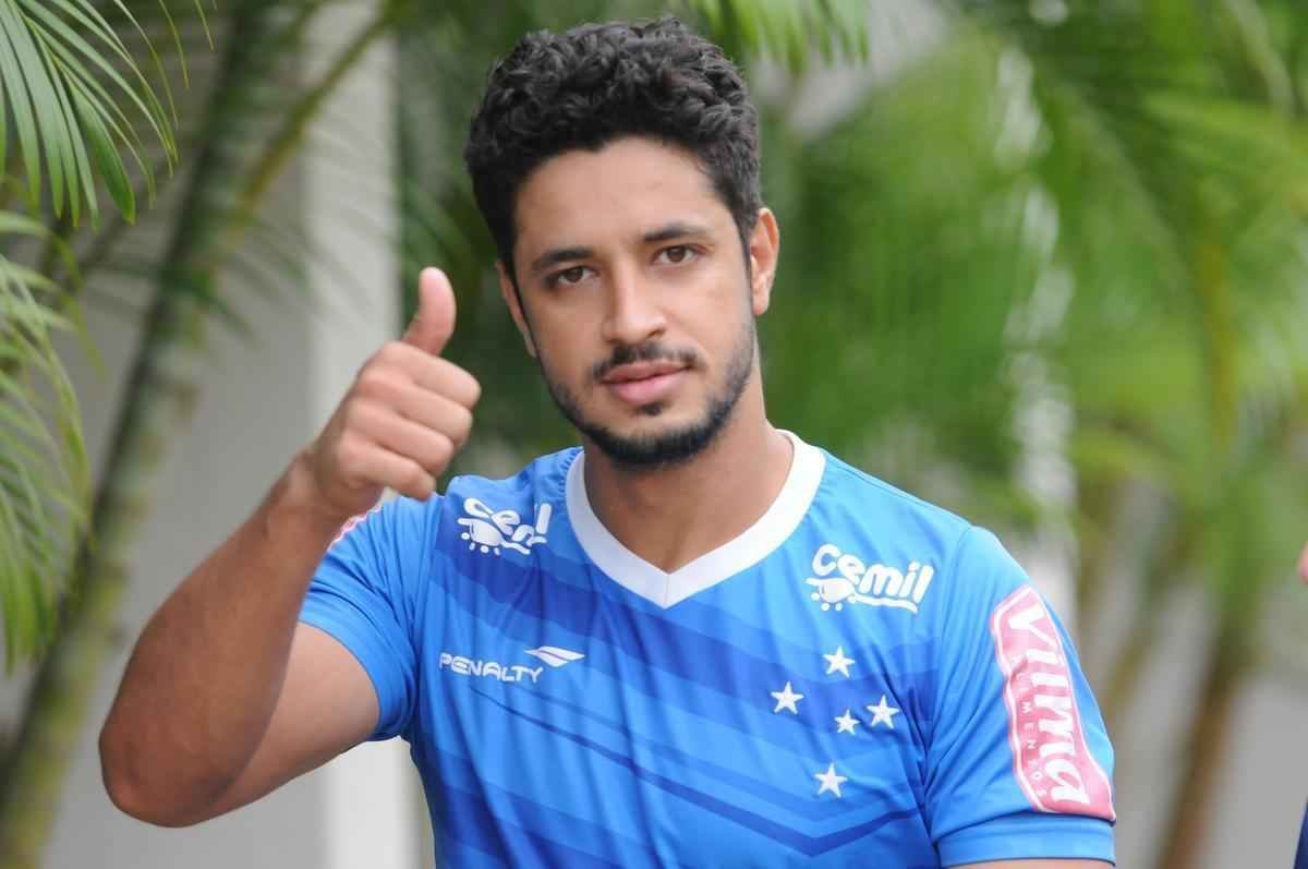 Jogadores do Cruzeiro no tiveram folga no feriado e treinaro tambm no fim de semana