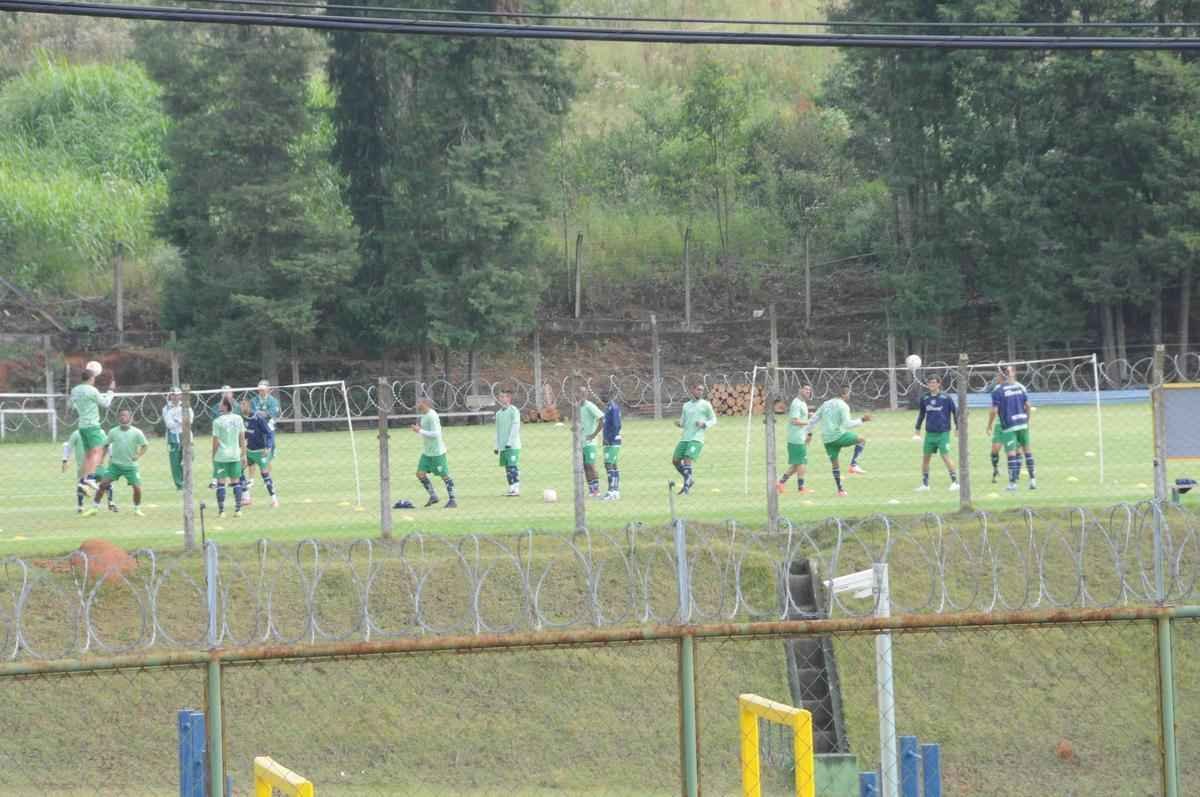 Caldense faz ltimo treino em Poos antes da final