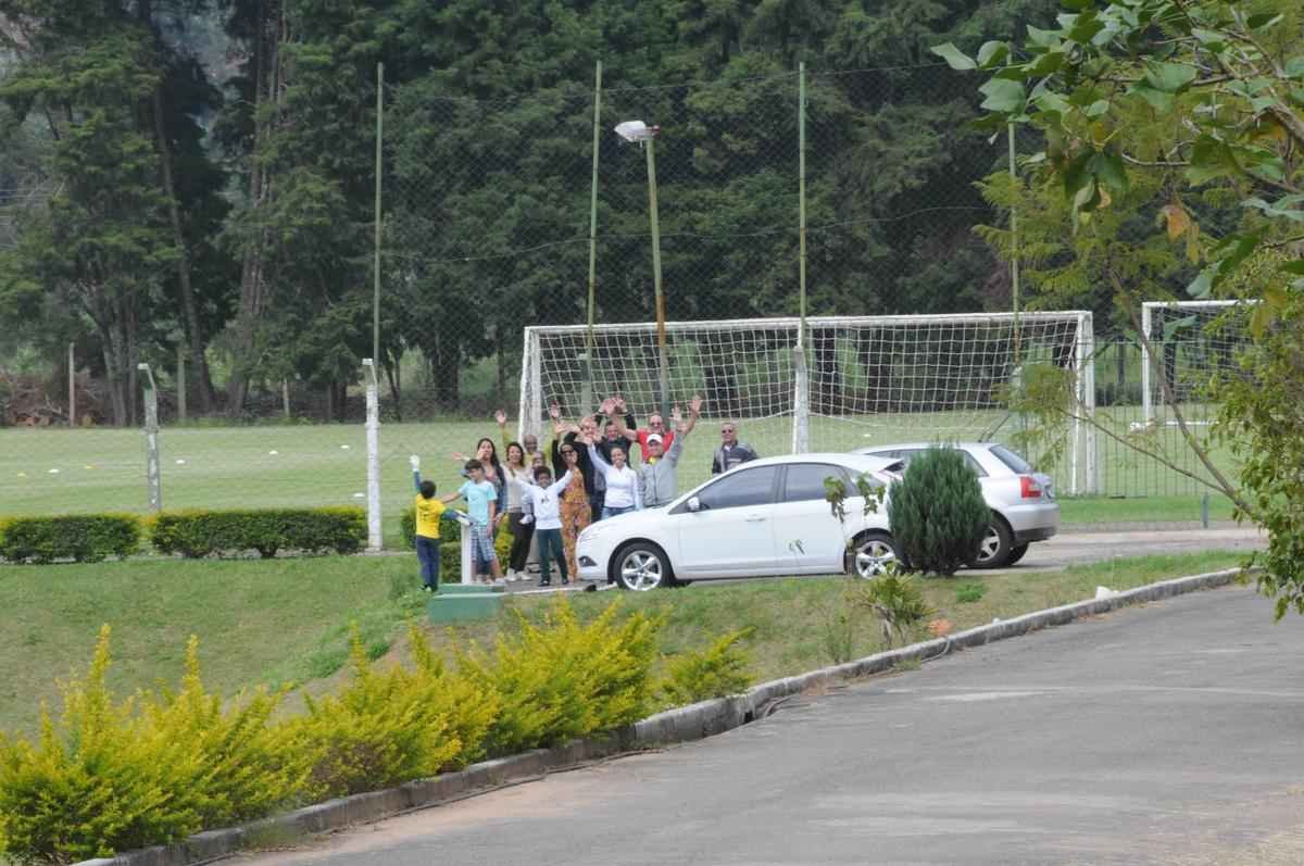 Caldense faz ltimo treino em Poos antes da final