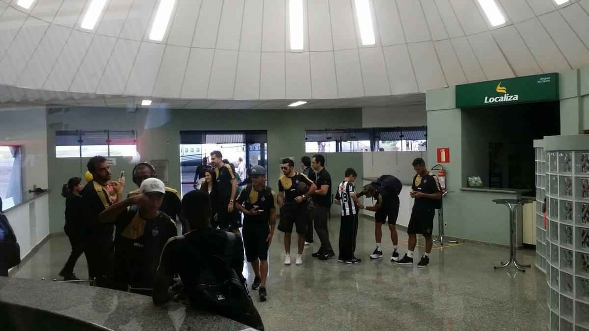Atltico  recebido com muita festa pela torcida em Varginha, palco da deciso do Campeonato Mineiro, contra a Caldense