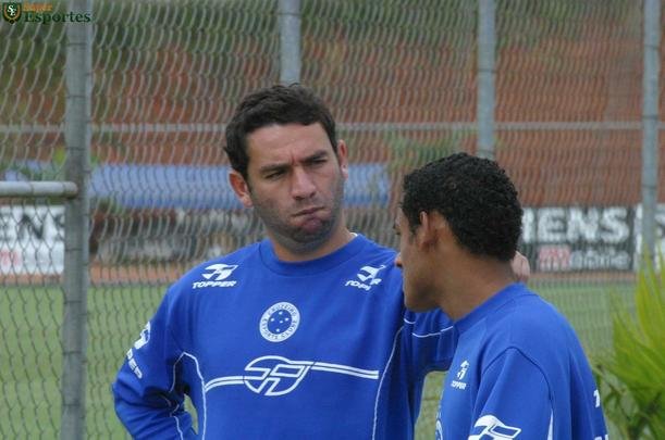 2004 - Guilherme marcou 14 gols pelo Cruzeiro em 2004 e foi campeo mineiro.