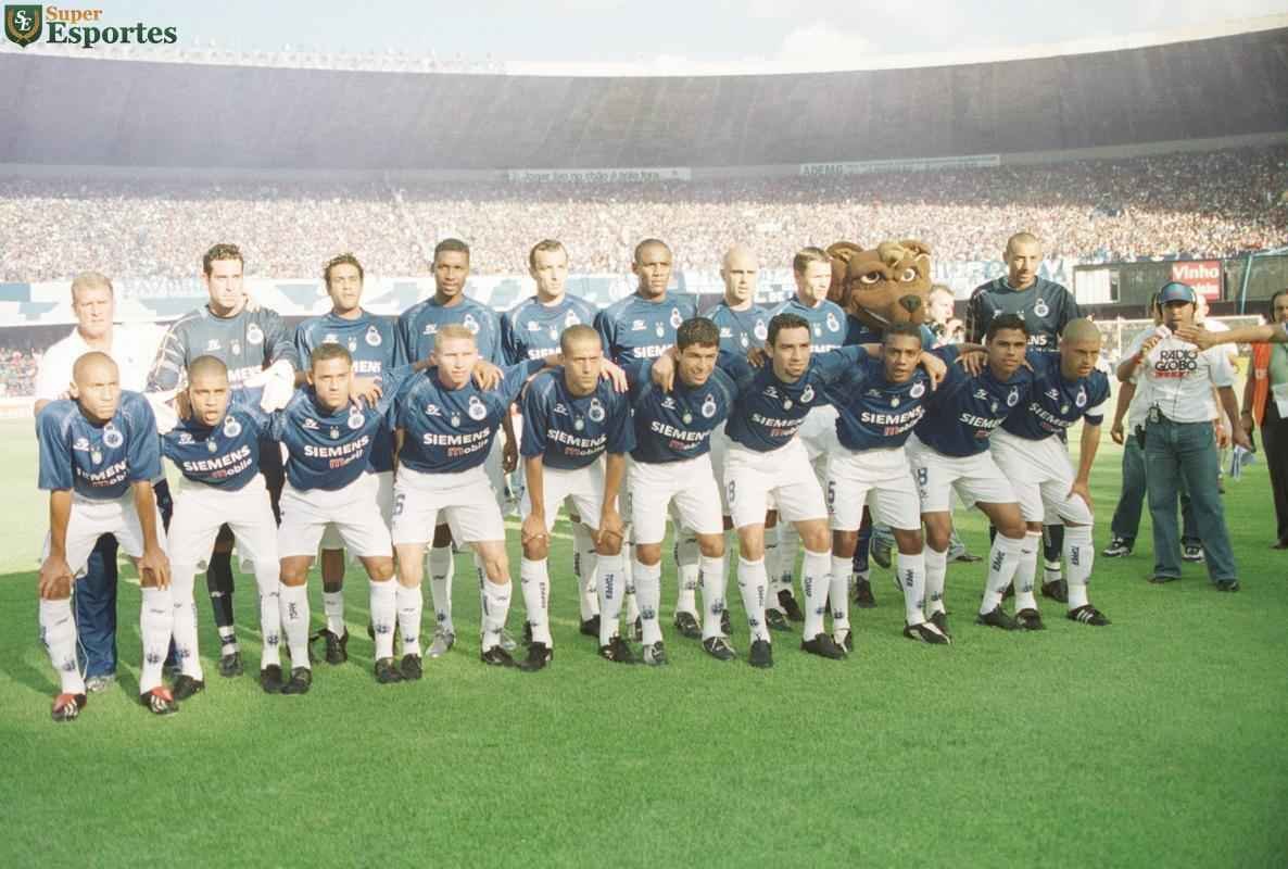 2004 - Guilherme marcou 14 gols pelo Cruzeiro em 2004 e foi campeo mineiro.