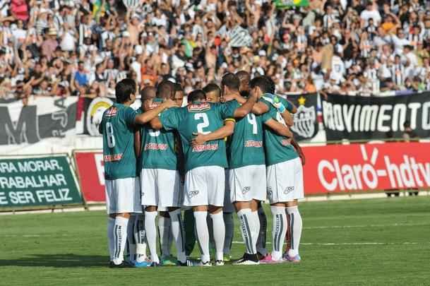 Imagens do primeiro tempo da deciso do Mineiro, entre Caldense e Atltico