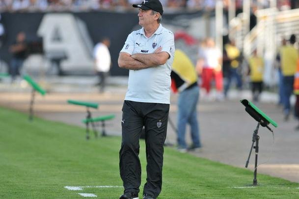 Imagens do primeiro tempo da deciso do Mineiro, entre Caldense e Atltico