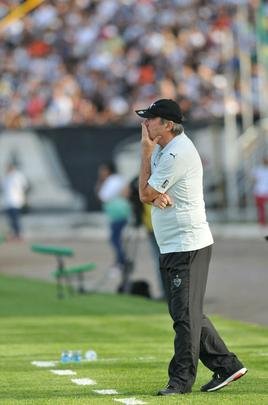 Imagens do primeiro tempo da deciso do Mineiro, entre Caldense e Atltico