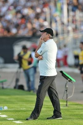 Imagens do primeiro tempo da deciso do Mineiro, entre Caldense e Atltico