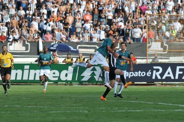 Fotos do primeiro tempo da final do Mineiro, entre Caldense e Atltico