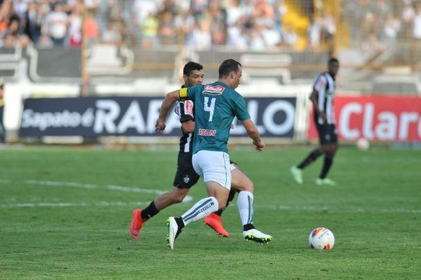 Fotos do primeiro tempo da final do Mineiro, entre Caldense e Atltico