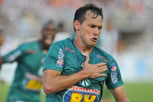 Gol de empate da Caldense, de Luiz Eduardo